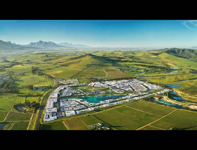 1 BEDROOM APARTMENT FOR SALE IN DEVONBOSCH PRECINCT